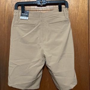 Hurley Mens shorts khaki color size 28 never worn tags on still